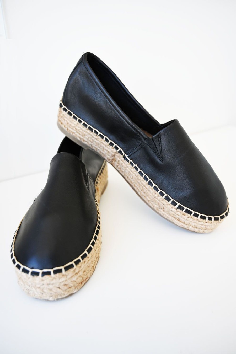 Accessories Kabana | Zippy Shoe Black